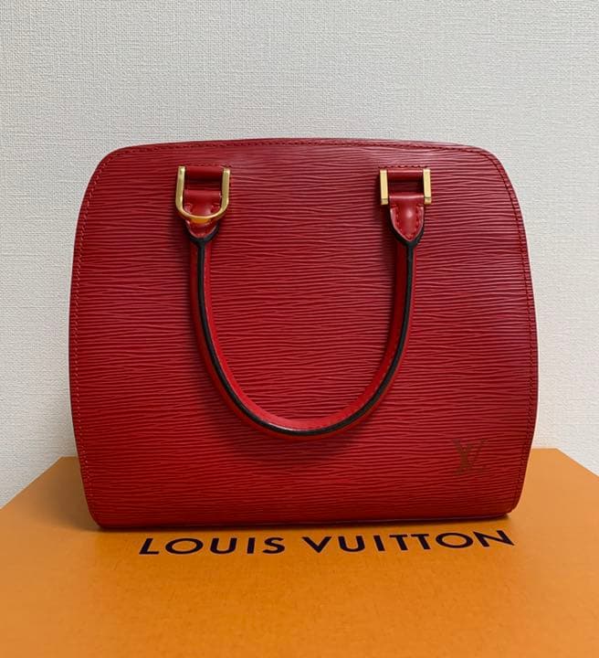 Louis Vuitton Pont-neuf Handbag Epi Leather Red