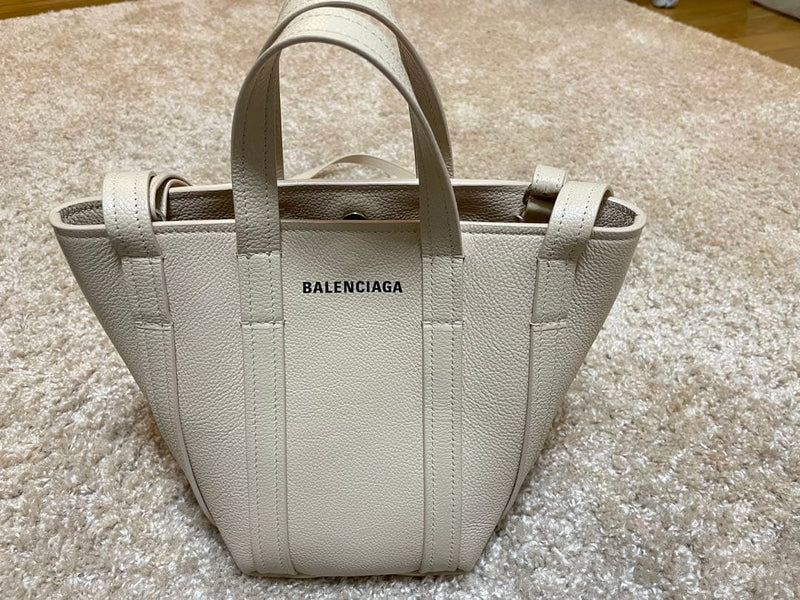 Balenciaga Handbag Shoulder Bag Leather Beige