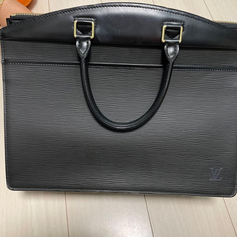 Epi Handbag Black Leather