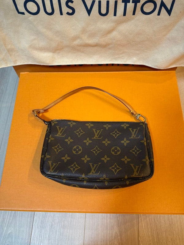 Louis Vuitton Monogram Accessory Pouch Handbag Brown Leather Cowhide Strap