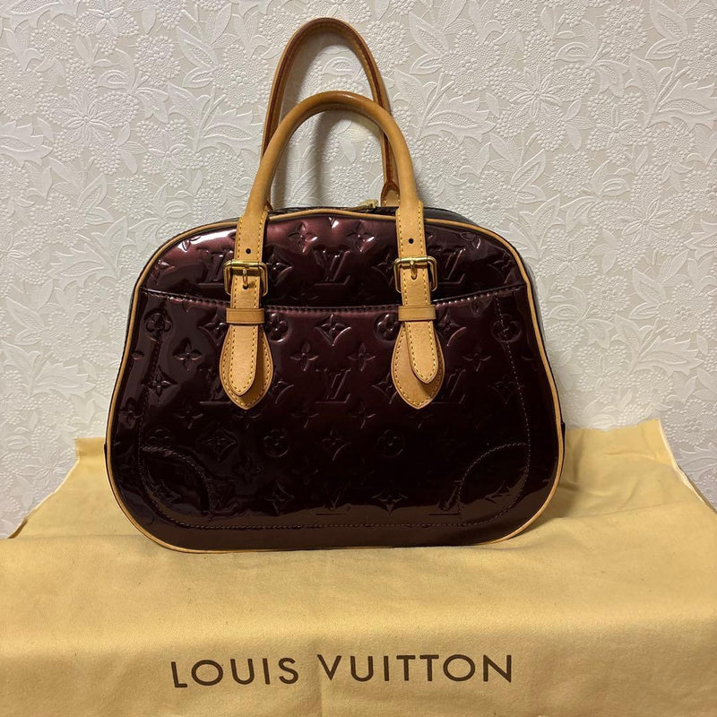Louis Vuitton Vernis Summit Drive Handbag Amarante Patent Leather