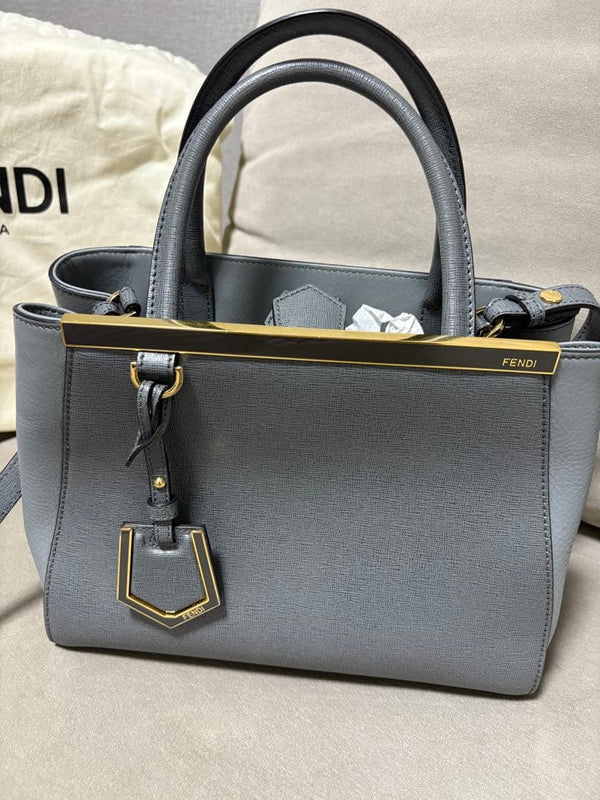 Toujours Handbag Shoulder Bag Gray Leather