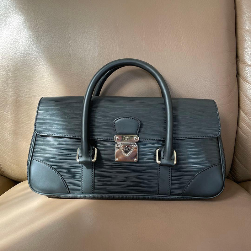 Epi Segur Pm M58822 Handbag Leather Shoulder Bag