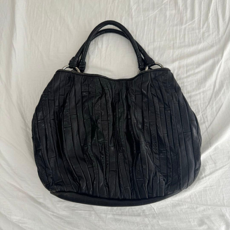 Matelassé Handbag Shoulder Bag Leather Black Silver Hardware