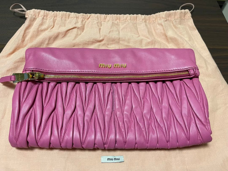 Miu Miu Matelasse Shoulder Clutch Bag Pink Lambskin Leather