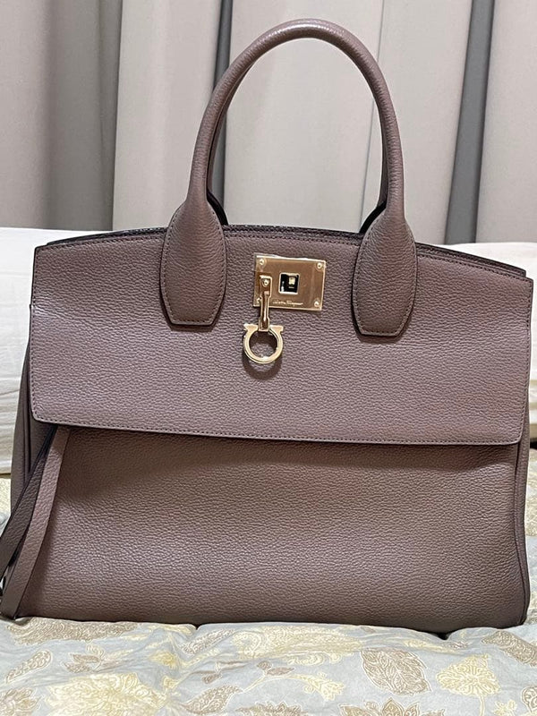 Salvatore Ferragamo Studio Bag Medium Handbag Leather Gray Greige