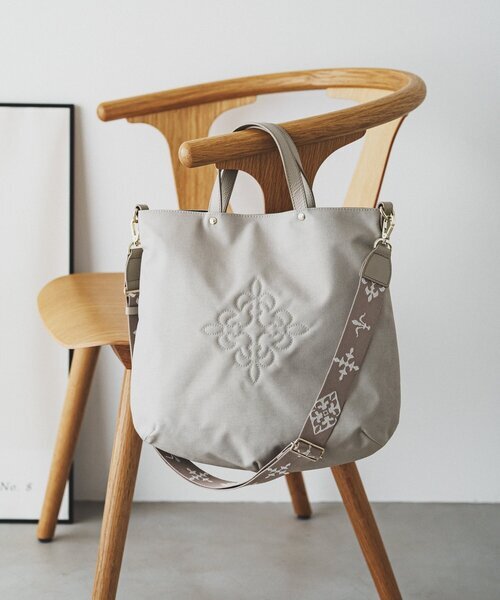 2-way Bag Free Size Grayish Beige Womens Tote Handbag Convertible