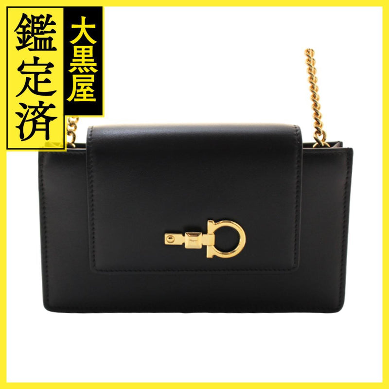 Gancini Chain Shoulder Bag Black Leather Designer Handbag