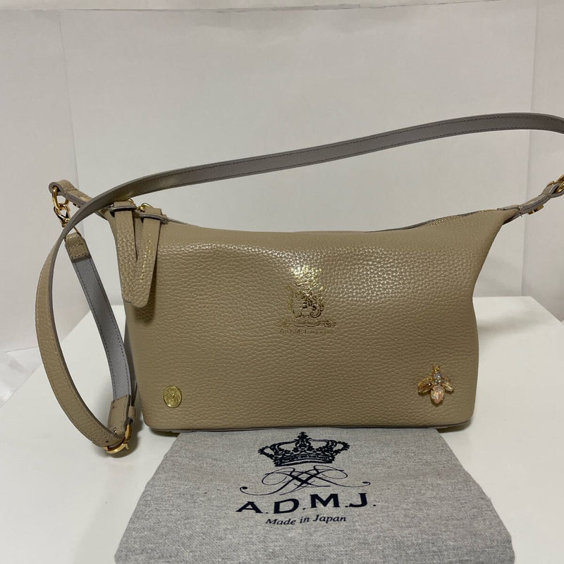 A.d.m.j. The Bee Cowhide Crossbody Bag Shrink Embossed Leather Shoulder Bag