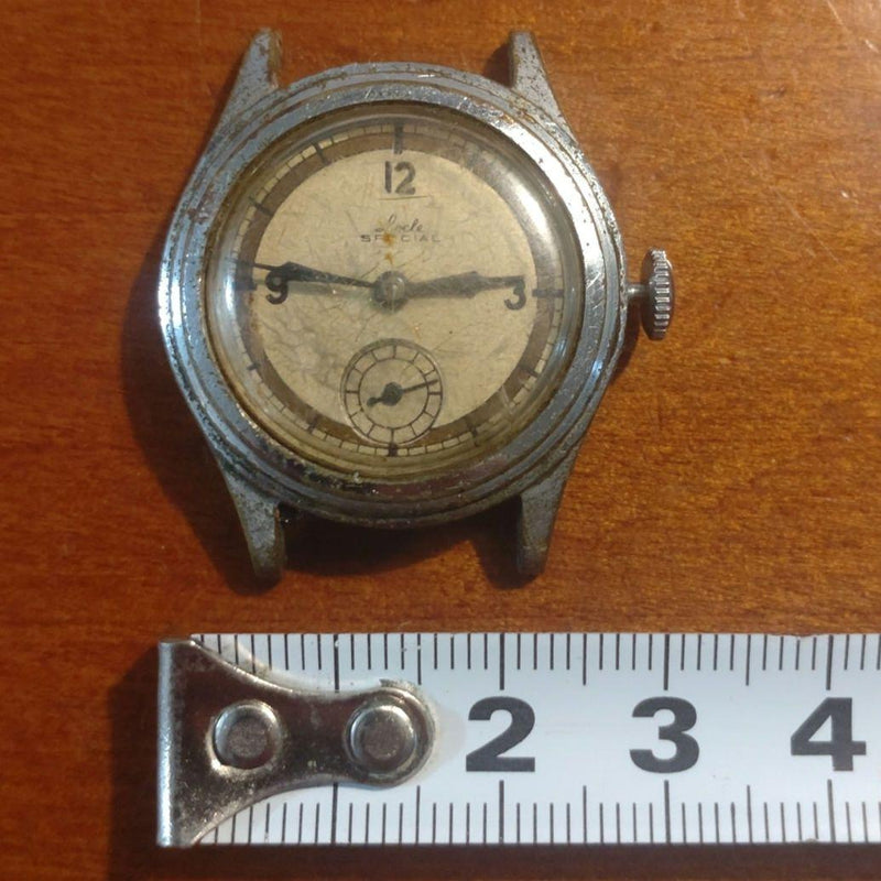 Special As Is Watch For Parts/repair Quartz Movement Vintage Style