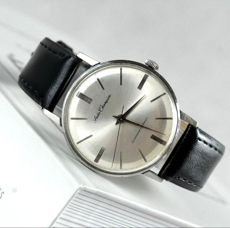 Champion 17 Jewels Antique Mens Watch Hand-winding Mechanical Vintage