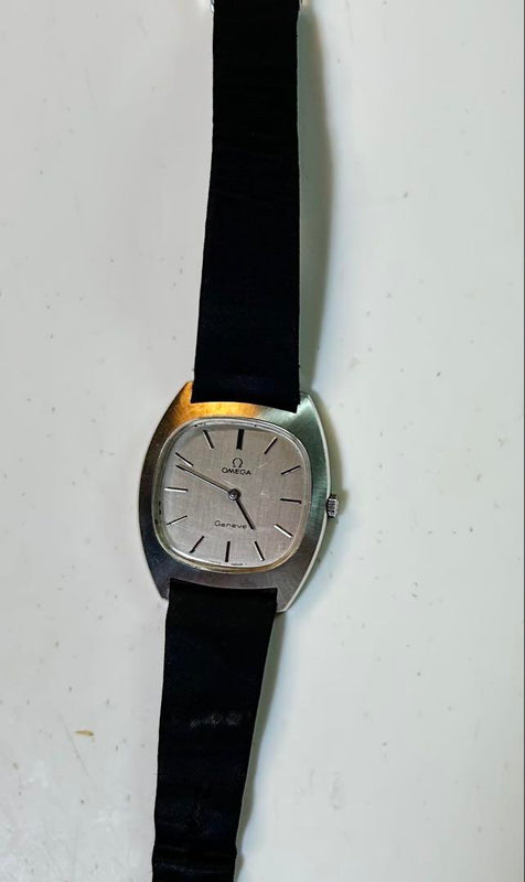 Omega Manual-wind Watch Silver Dial Leather Strap Mens Wristwatch Classic Style