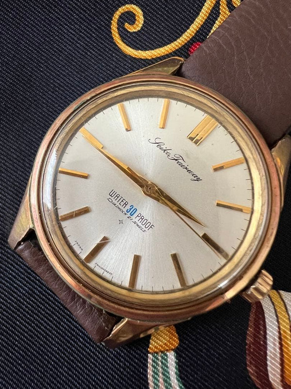 Fairway Wp30 Mens Antique Watch Hand-wound Mechanical Collectible