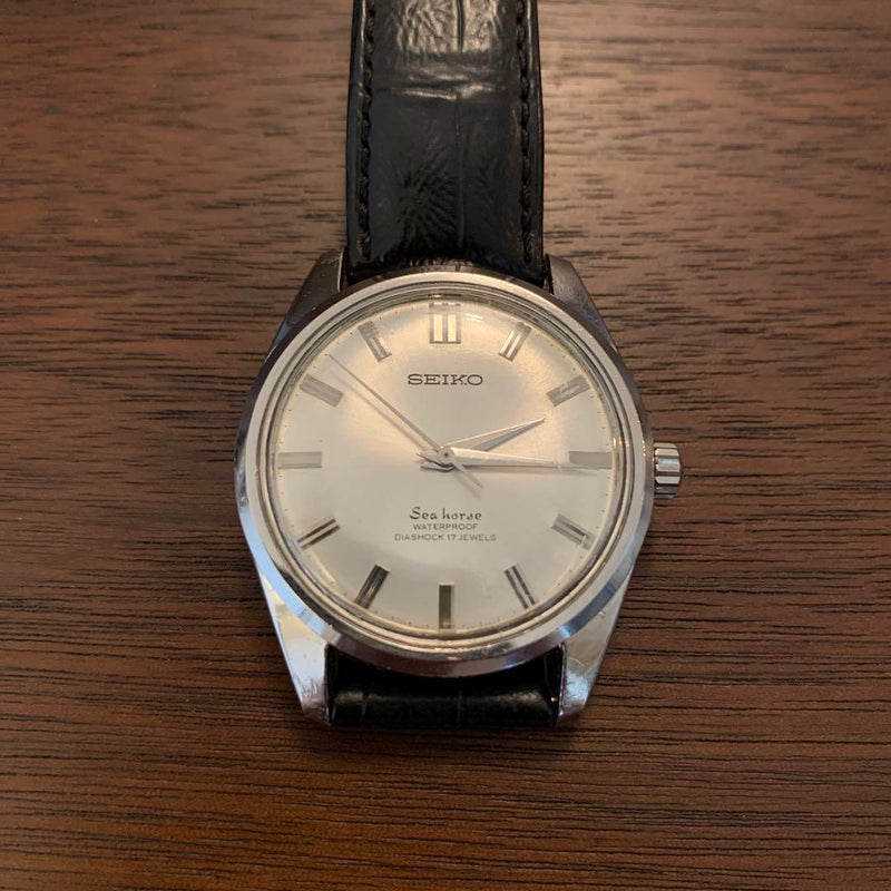 Sea Horse Manual Wind Watch Vintage Mens Wristwatch Collectible Timepiece