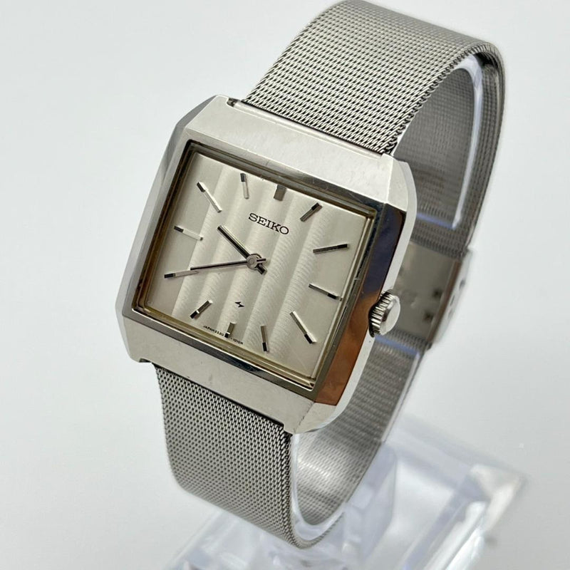 Antique Hand-wound Wristwatch Square Two-hand Working Vintage Watch