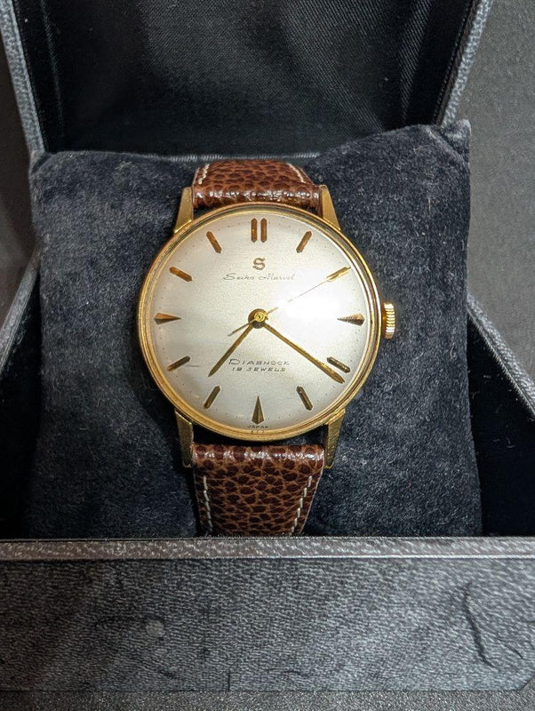 Marvel 19 Jewels S Mark Red Movement Manual Winding Watch Vintage