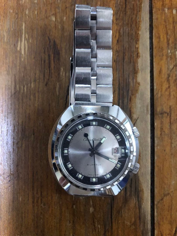 Alarm Date Watch Quartz Analog Classic Style Daily Use Alarm Feature