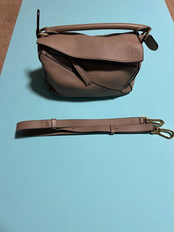 LOEWE Puzzle Bag Greige Shoulder Bag H8.5xW13xD5.8in Calf Palladium HW Spain