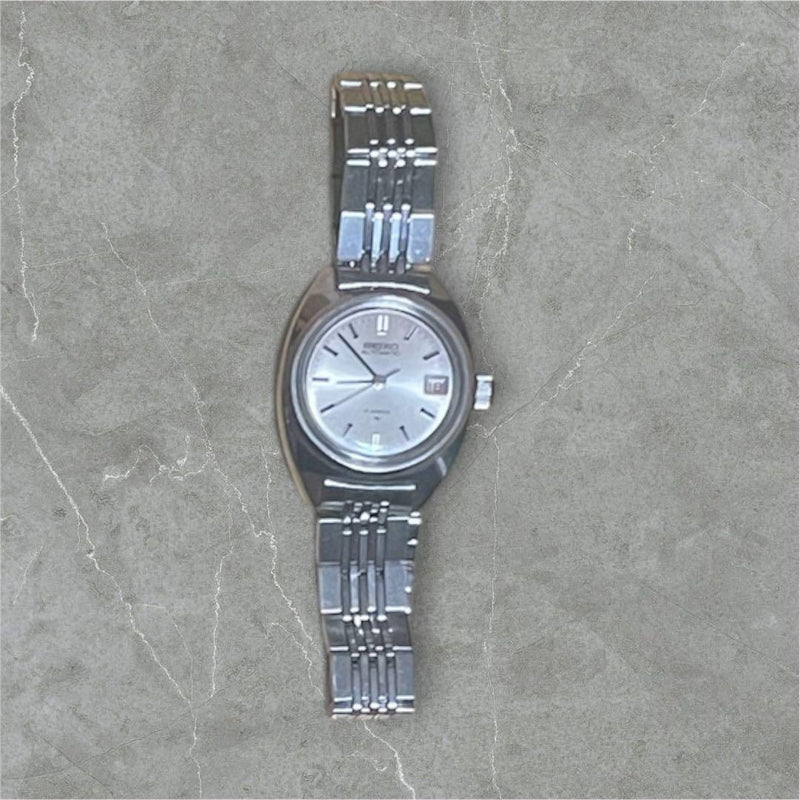 Vintage Analog Watch Silver Y2k Mens Wristwatch Collectible
