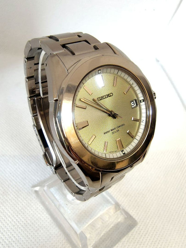 Brightz Radio Wave Solar Titanium Watch 7b42-0ag0 Mens Analog Lightweight
