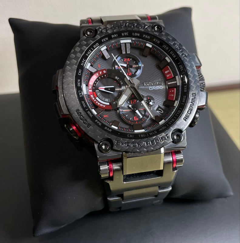 G-shock Mt-g Black And Red Resin Band Watch Shock Resistant Analog-digital Mens