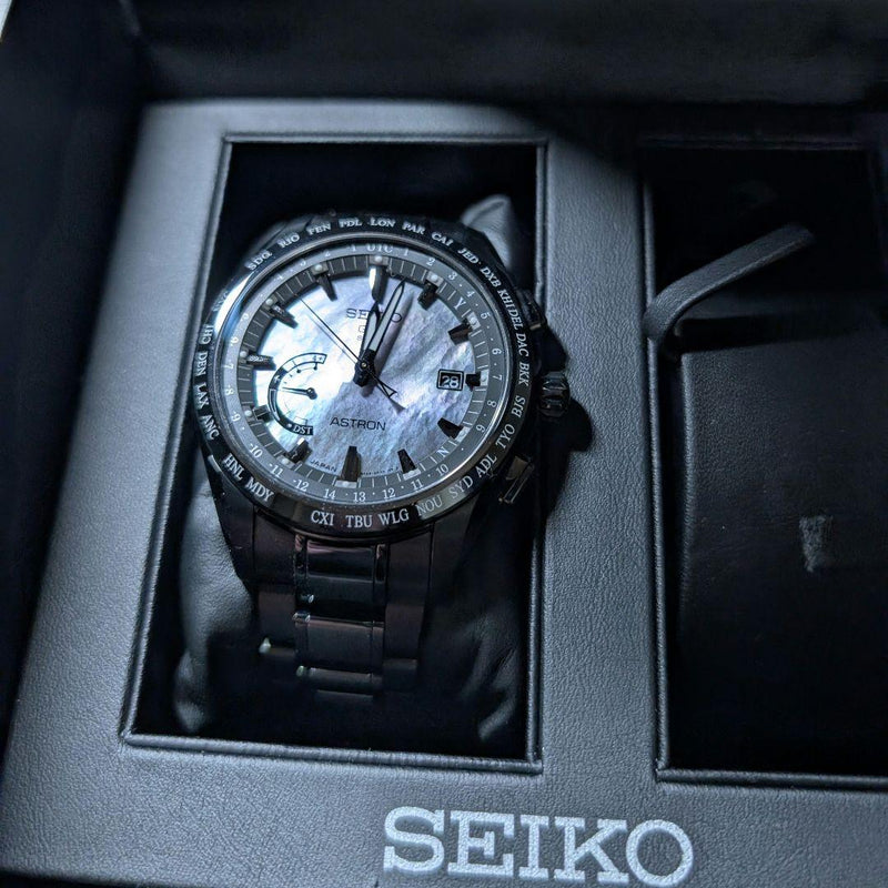 Astron Gps Solar Sbxb091 Black Titanium Radio Wave Watch. Mens