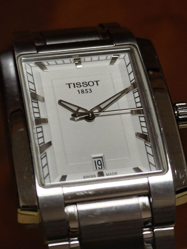 Tissot 1853 Watch Swiss Luxury Quartz Movement Stainless Steel Case Elegant