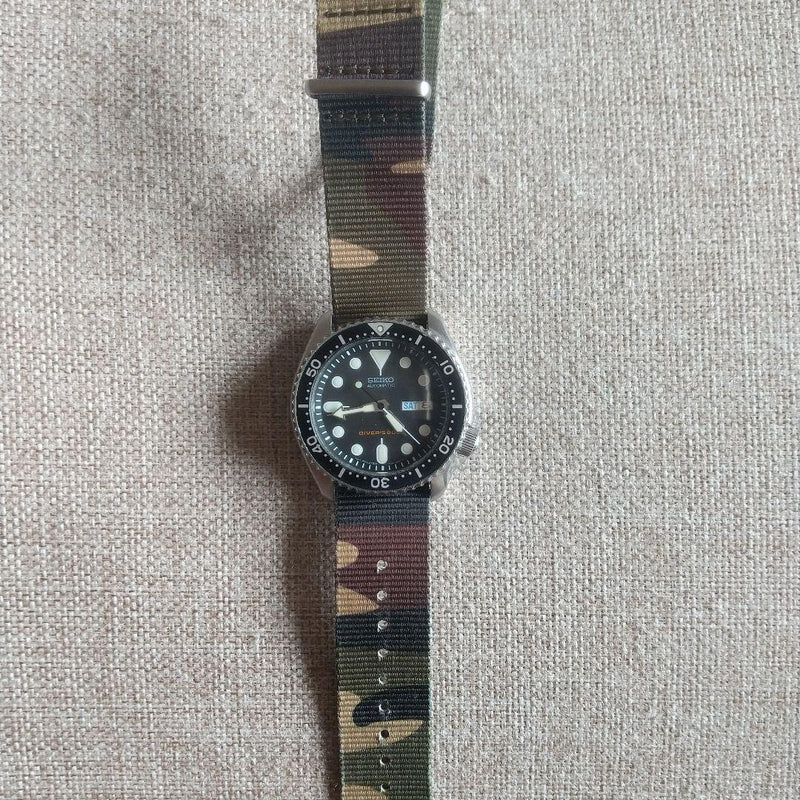 Divers 200m Black Boy Watch Working Condition Mens Steel Case