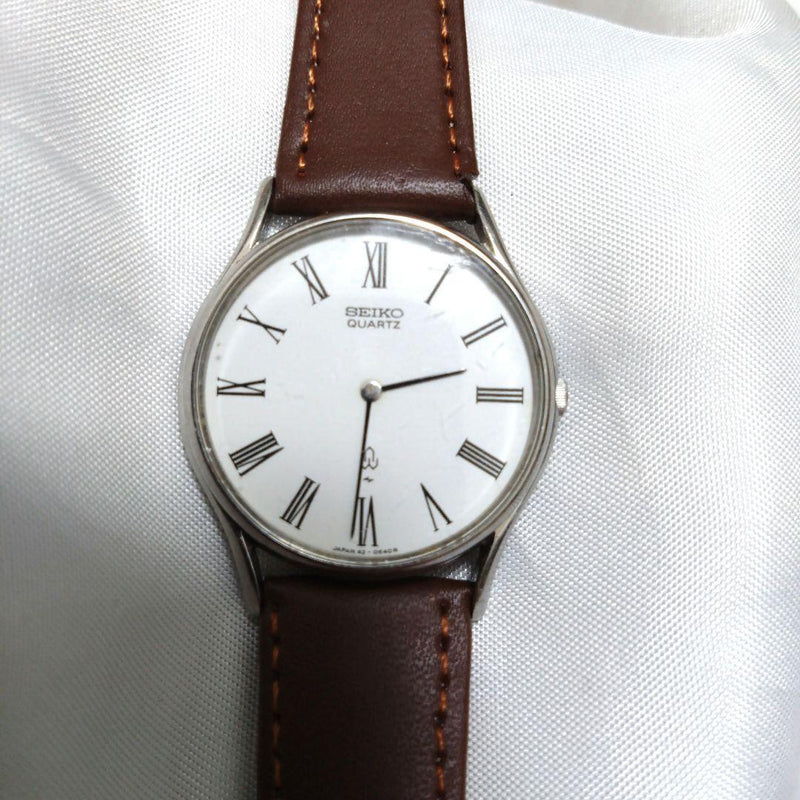 Vintage  Chariot Roman Numeral Watch 70s Battery Quartz Dress Watch