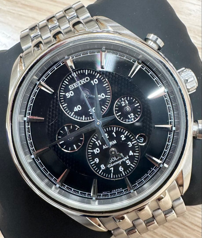 V174-0af0 Watch Quartz Chronograph Stainless Steel Mens Wristwatch Working