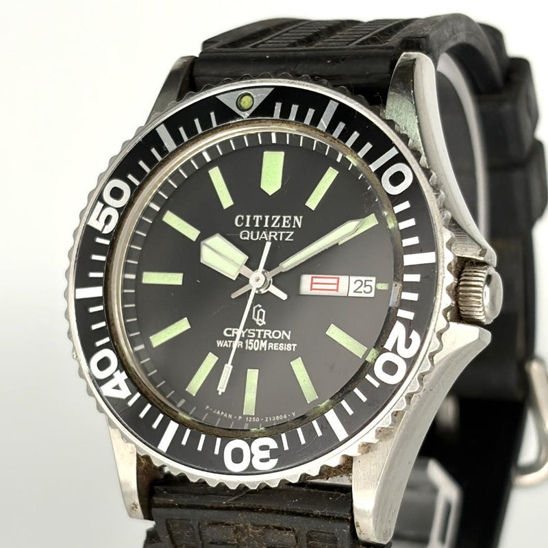 Citizen Crystron 4-212452 Y Diver Watch Quartz 36.4mm Black Dial Silver Case