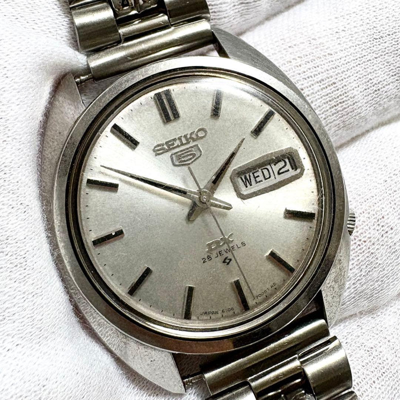 SEIKO 5 6106-7000 Automatic 25J Day Date 37mm Silver Dial Stainless Steel 1968