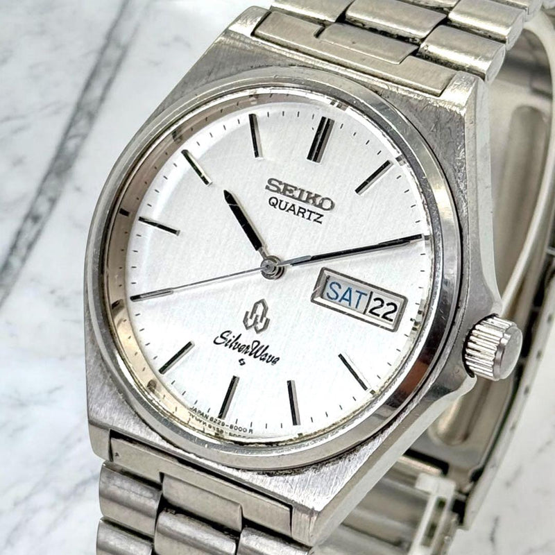 SEIKO SilverWave 8229-8000 Mens Watch Quartz 36mm Silver Dial Silver Tone