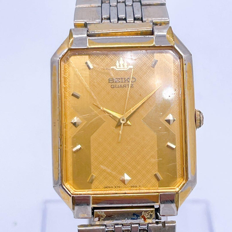 SEIKO V701-5J30 Quartz Watch Gold Tone Square 28mm Gold Textured Dial SS