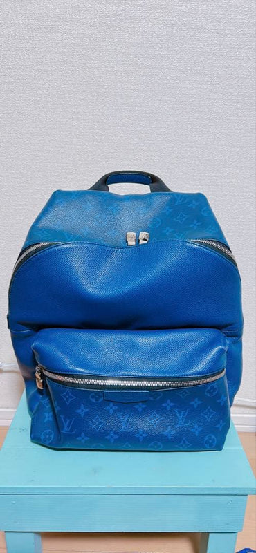 LOUIS VUITTON Taïgarama Discovery Backpack M30229 Leather Blue 30x38x20cm
