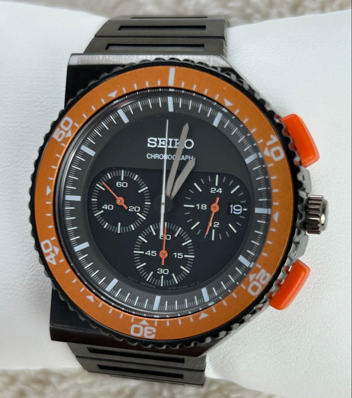 SEIKO SPIRIT Giugiaro Chronograph Quartz 7T12-0BC0 Orange Bezel Black Case