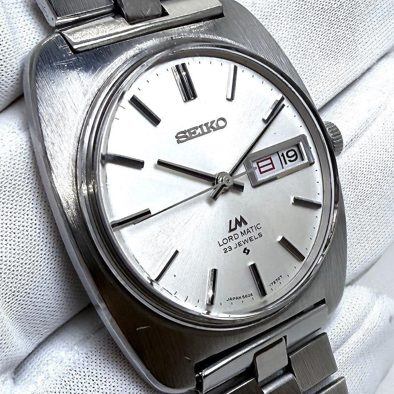 Seiko Lord Matic LM 5606-7130 Automatic 23J 35mm Silver Dial Day-Date Bracelet