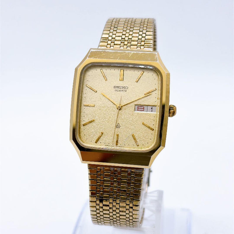 SEIKO SEAGULL 5933-5080 1982 Quartz Watch 32.5mm SS Day Date Bracelet