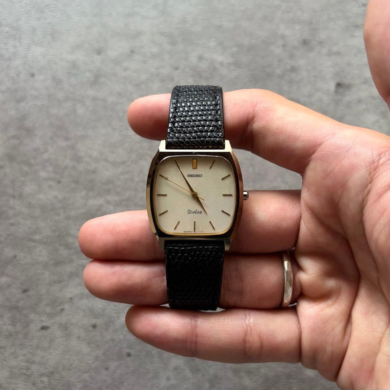 Seiko DOLCE A167 Watch Quartz Tungsten 34x30mm Champagne Gold Glitter 1988