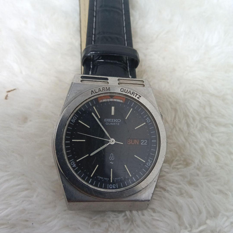 SEIKO 7223-6000 Alarm Quartz Day Date Black Dial Mens Watch 1980 Aftermarket