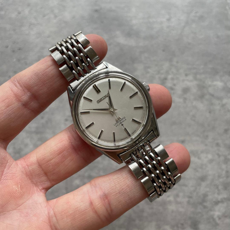 SEIKO LORD MATIC 5601-9000 Automatic Silver Non-Date Metal Bracelet Mens Watch