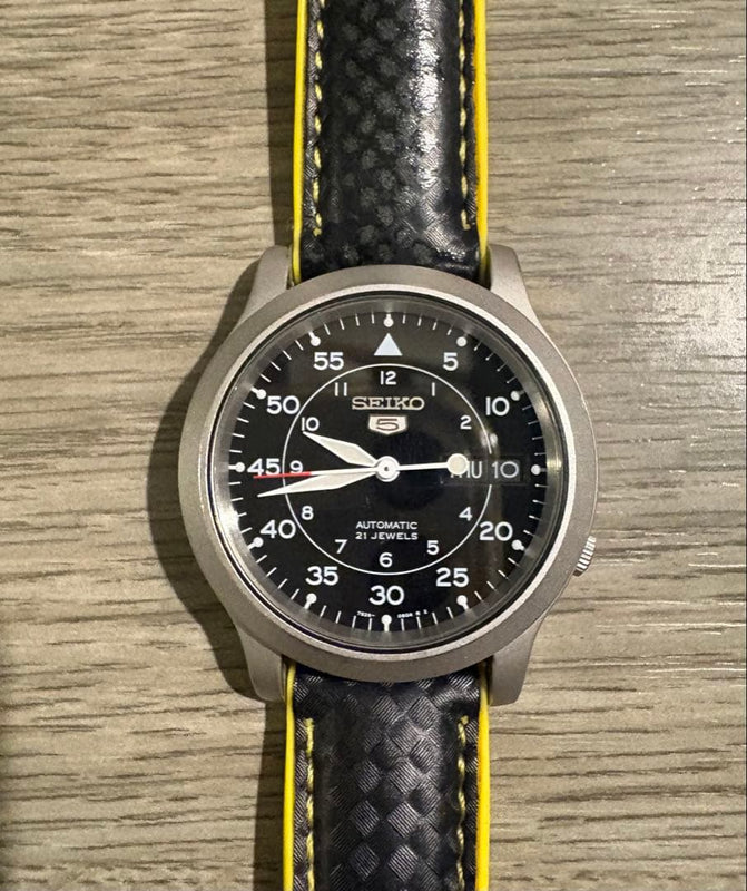Seiko 5 SNK805K2 Automatic 21J 37mm Black Dial Carbon Look Military See-Through