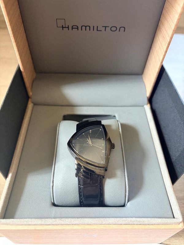 Hamilton Ventura All Black Triangular Case Design Watch Quartz 32.3x50.3mm 50m