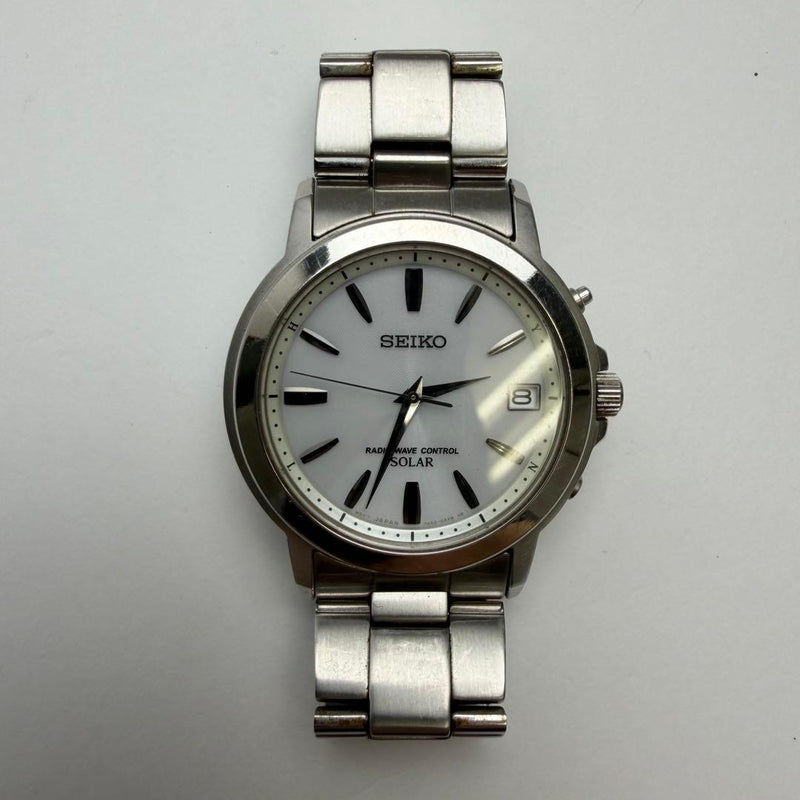 SEIKO 7B52-0AF0 Solar Powered Radio Controlled Movement Mens Wristwatch Silver