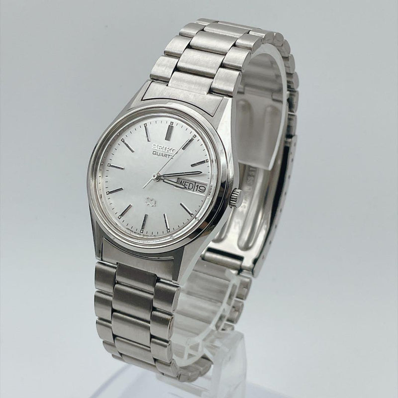 Quartz Mens Analog Watch 8023-6000 Silver Day-Date Stainless Steel New