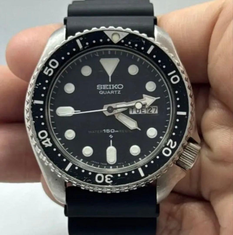 SEIKO A5 Mens Quartz Analog Divers Watch 150m Water Resistant Black Rubber Band