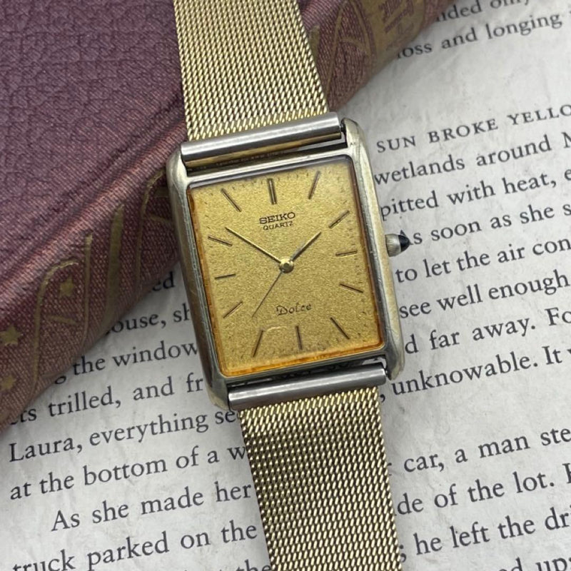 SEIKO Dolce 5E30-6A00 Quartz 25mm Gold Tone Champagne Dial Mesh Bracelet