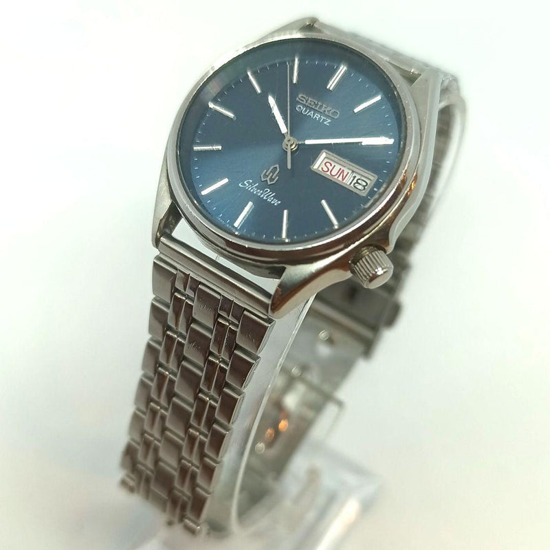 Seiko Silver Wave Watch Quartz Movement Blue Dial SS Case 34-35mm WR 1978-1981