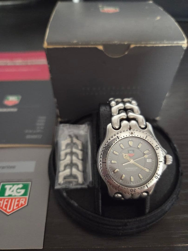 TAG HEUER Professional 200M Gray Dial Quartz Watch Rotating Bezel Boys Size