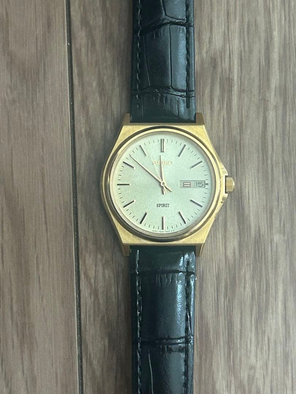 SEIKO SPIRIT 7N93-5010 Quartz Gold Square 32mm Date Day Black Leather Mens Watch